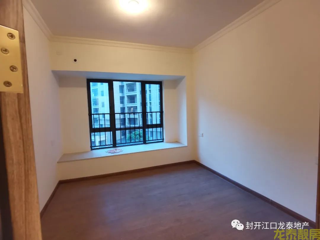 碧桂豪园4房户型全新装修未入住