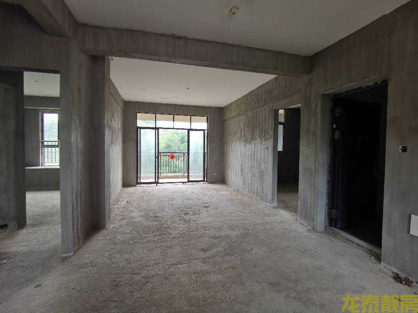 绿景豪庭，124平南北通透户型