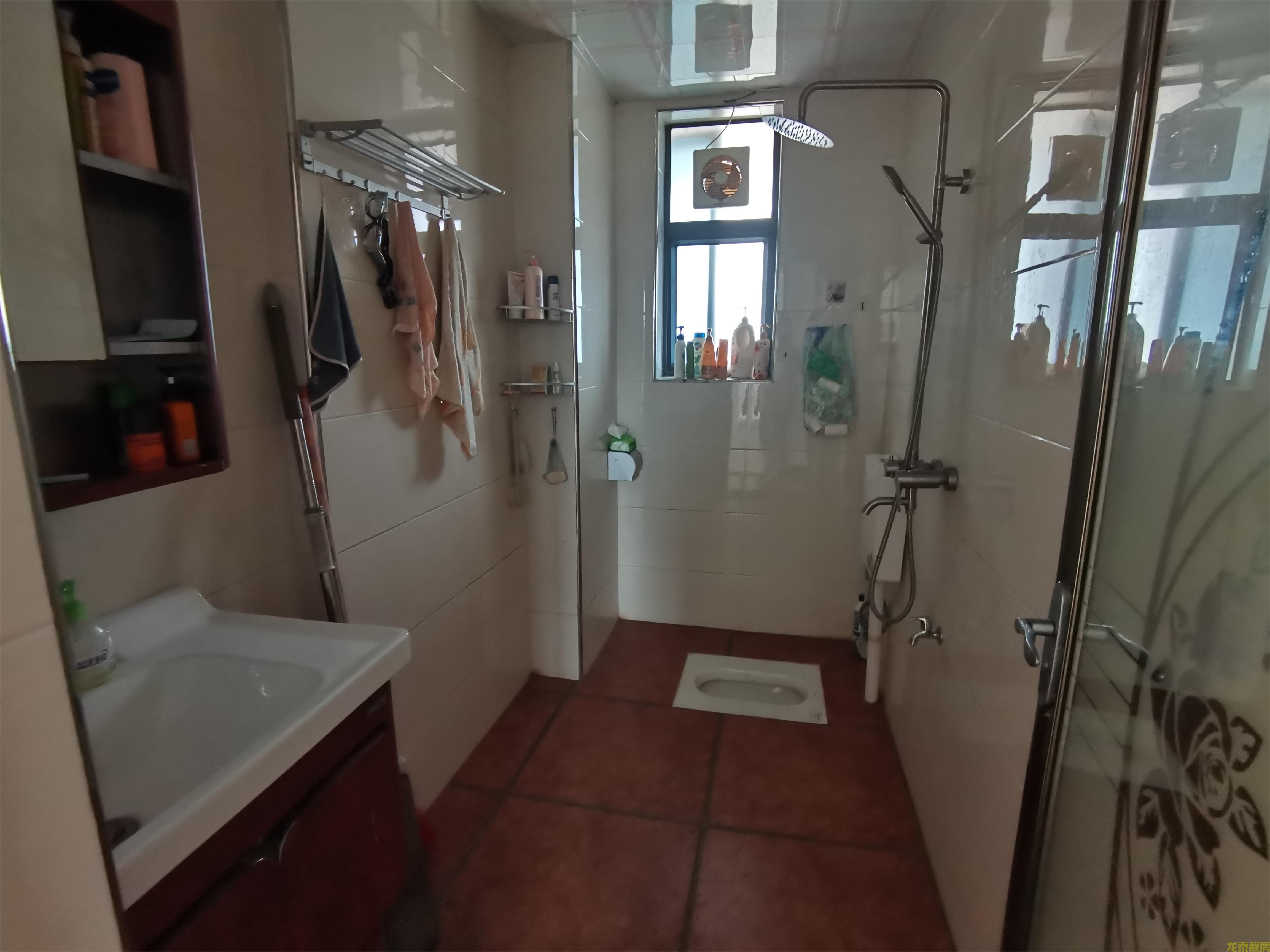 东丽新城电梯精装4房