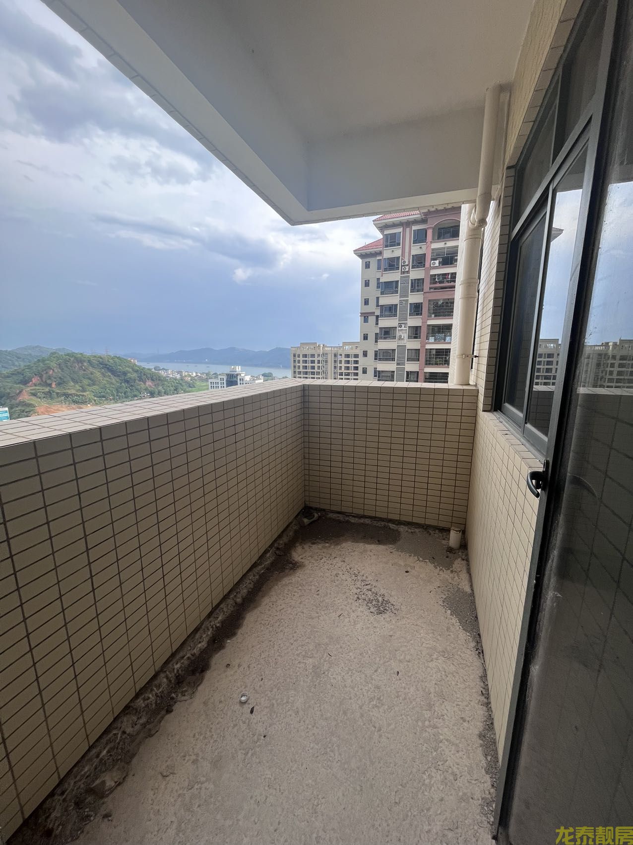 笋盘！星河国际毛坯高层三房