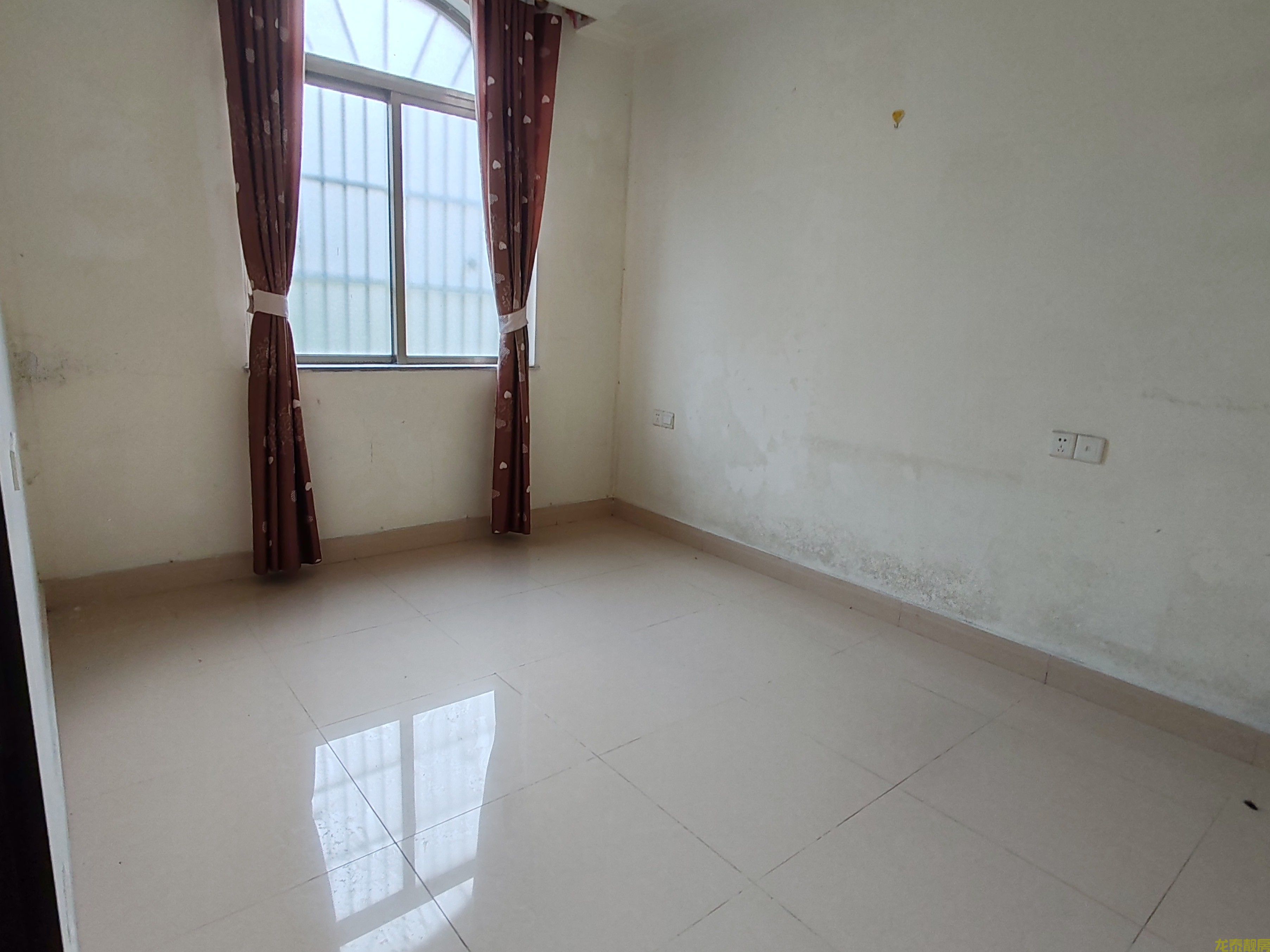 碧桂园单边位200多平大别墅